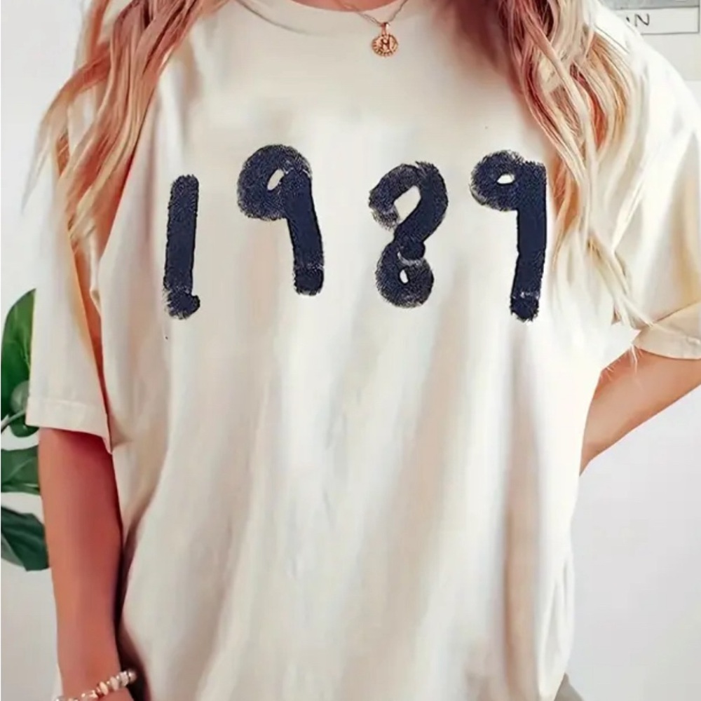 Athleisure TEEZE LIVE AUCTION LISTING - Picture 10 of 11